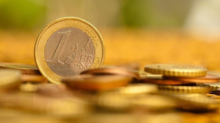 Υποχωρεί το ευρώ στην αγορά συναλλάγματος