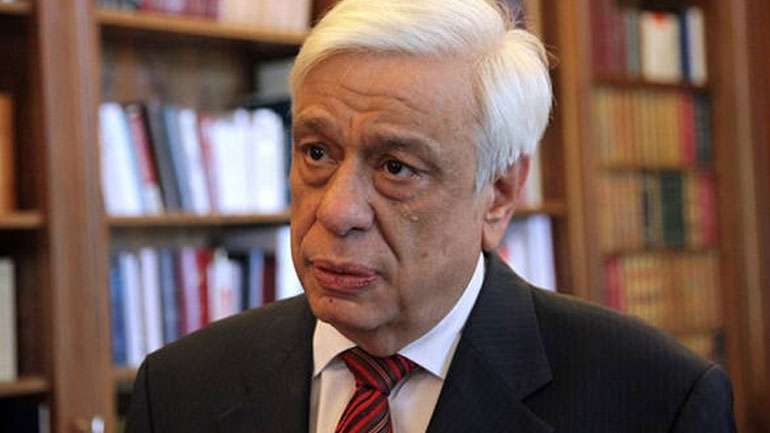 Ο Πρόεδρος της Δημοκρατίας δεν είναι για παρελάσεις