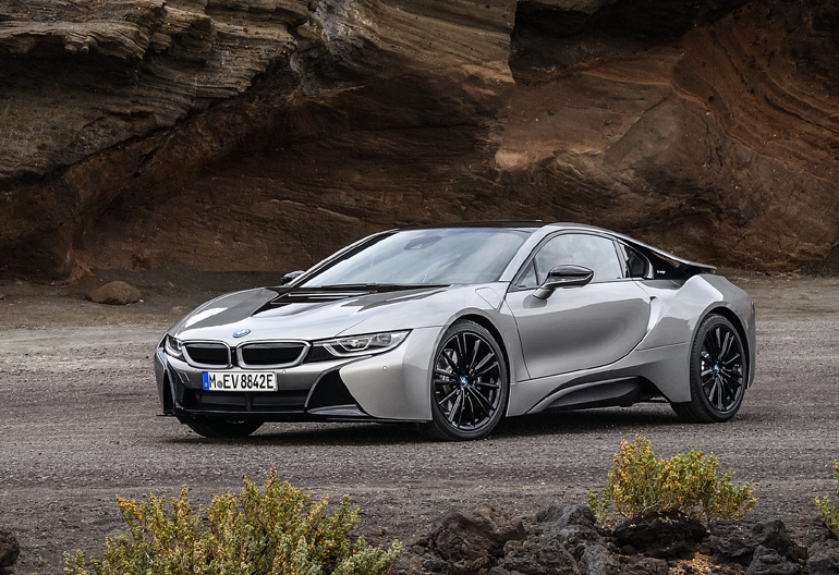 Και ποιος δεν θα ήθελε να οδηγεί την BMW i8. Τον Σεπτέμβριο ταξινομήθηκε μία στην Ελλάδα.