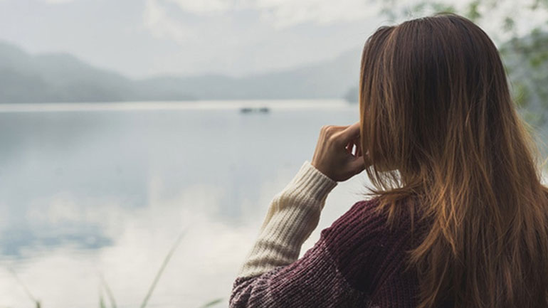 Μοναξιά: Τι επιπτώσεις μπορεί να έχει στην υγεία μας