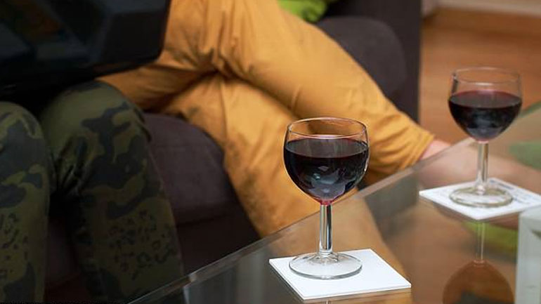 Ακόμη κι ένα ποτηράκι κρασί τη μέρα αυξάνει τον κίνδυνο πρόωρου θανάτου