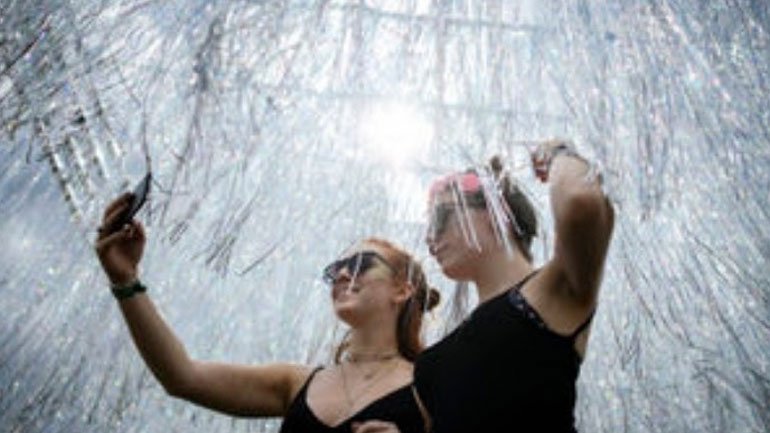 Έχουν πεθάνει παγκοσμίως 259 άνθρωποι λόγω επικίνδυνης «σέλφι»