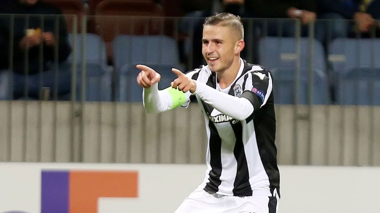 Πέλκας: «Αφιερώνω το γκολ μου στα παιδιά που χάθηκαν στα Τέμπη»