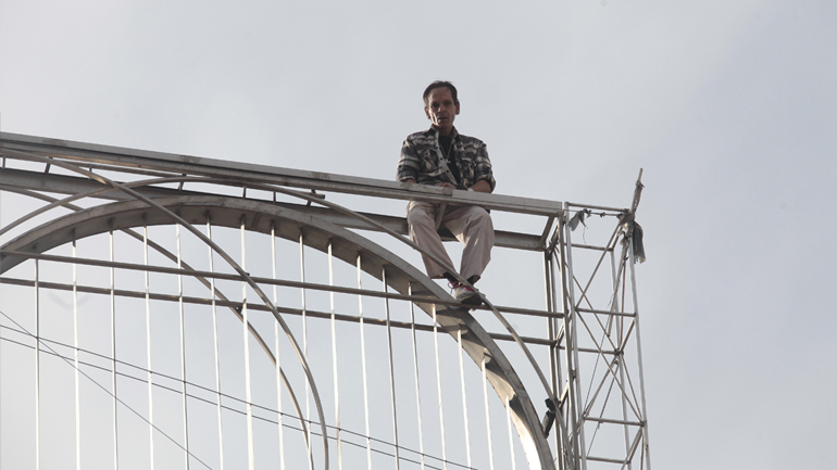 Αίσιο τέλος με τον άνδρα που απειλούσε να αυτοκτονήσει