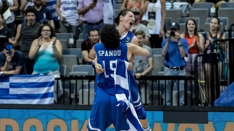 Μπάσκετ: Έχασε τρεις θέσεις η εθνική γυναικών