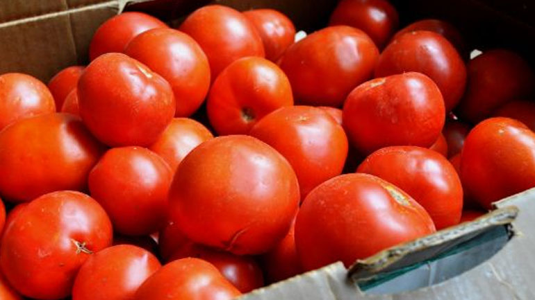 Δέσμευση κηπευτικών σε επιχείρηση του Πειραιά