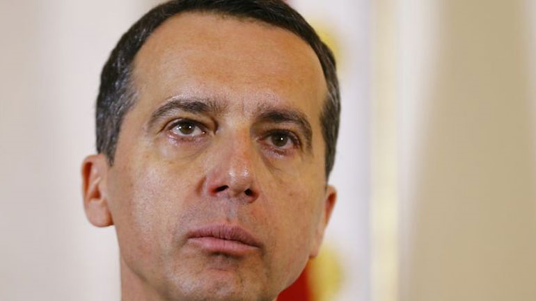 Αυστρία: Την πλήρη αποχώρησή του από την πολιτική ανακοίνωσε ο Κρίστιαν Κερν