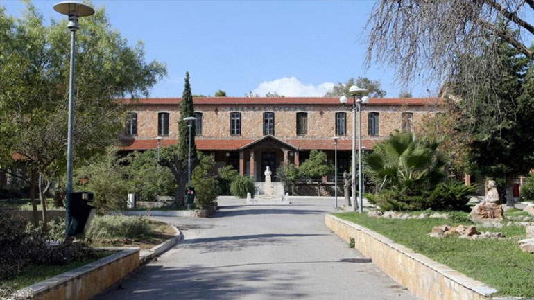 Φωτιά στο Γηροκομείο Αθηνών: Στο νοσοκομείο «Σωτηρία» προληπτικά έξι άτομα