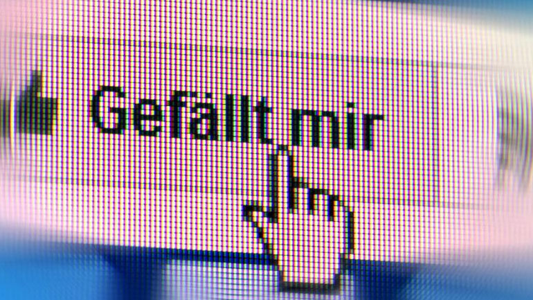 Online media μεταξύ δέσμευσης και αυτορρύθμισης