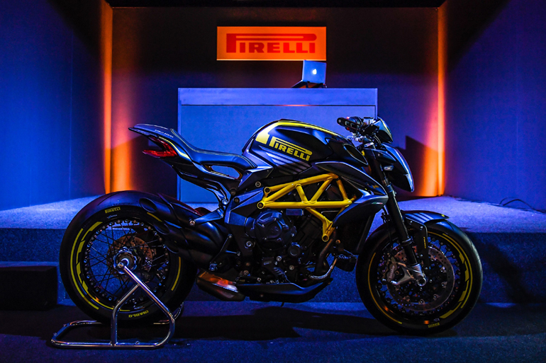Τα εγκαίνια του καταστήματος P Zero World στο Monte Carlo φιλοξένησαν το παγκόσμιο ντεμπούτο της τελευταίας δημιουργίας των MV Agusta και Pirelli Design