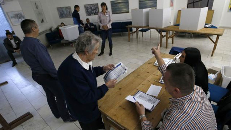 Βοσνία – Ερζεγοβίνη: Ποιοι προηγούνται στις εκλογές για την ανάδειξη του νέου τριμελούς προεδρείου
