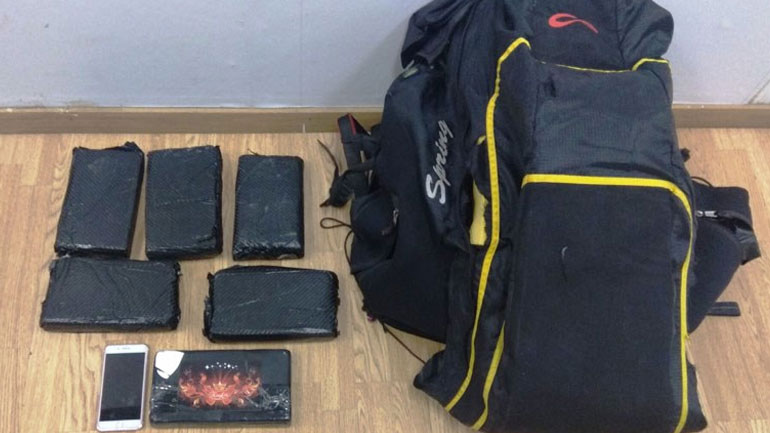 Την Πέμπτη η απολογία της 25χρονης που συνελήφθη με ποσότητα κοκαΐνης στο «Ελ. Βενιζέλος»