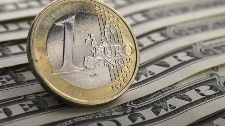 Το ευρώ υποχωρεί κατά 0,07% και διαμορφώνεται στα 1,1485 δολάρια