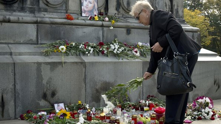 Η μητέρα του συλληφθέντα για τη δολοφονία Μαρίνοβα παραδέχεται την ενοχή του