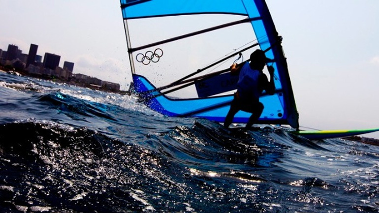 «Πετάει» προς το χρυσό ο Καλπογιαννάκης