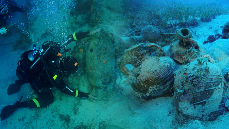 Ζωντανό μουσείο ο βυθός των Φούρνων