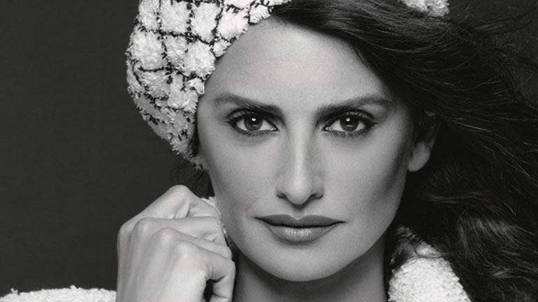 Η Penélope Cruz είναι η νέα ambassador για την cruise collection Chanel