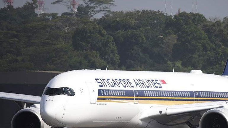 Έφθασε στη Νέα Υόρκη το αεροπλάνο που πραγματοποίησε τη μεγαλύτερη πτήση στον κόσμο