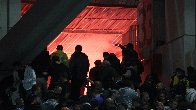 Αφαίρεση τριών βαθμών στην ΑΕΚ και πρόστιμο για τα επεισόδια στο ντέρμπι με τον Ολυμπιακό Αφαίρεση τριών βαθμών στην ΑΕΚ και πρόστιμο για τα επεισόδια στο ντέρμπι με τον Ολυμπιακό