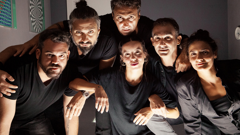 Ο Πυγμαλίων Δαδακαρίδης σκηνοθετεί το «Homo Greco» των Βαγγέλη Αλεξανδρή και Οδυσσέα Ανδρούτσου