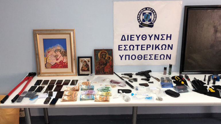 Σε διαθεσιμότητα οι αστυνομικοί που εμπλέκονται στο κύκλωμα ναρκωτικών – Η επίσημη ενημέρωση της ΕΛ.ΑΣ.