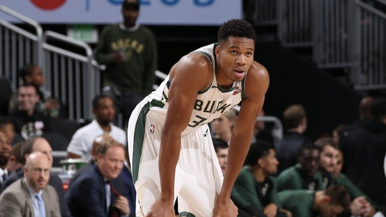 Πέτυχε triple double σε 25 λεπτά ο Αντετοκούνμπο