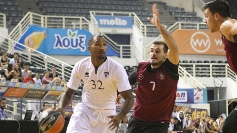 Χωρίς Τζόουνς κόντρα στη Βόννη ο ΠΑΟΚ