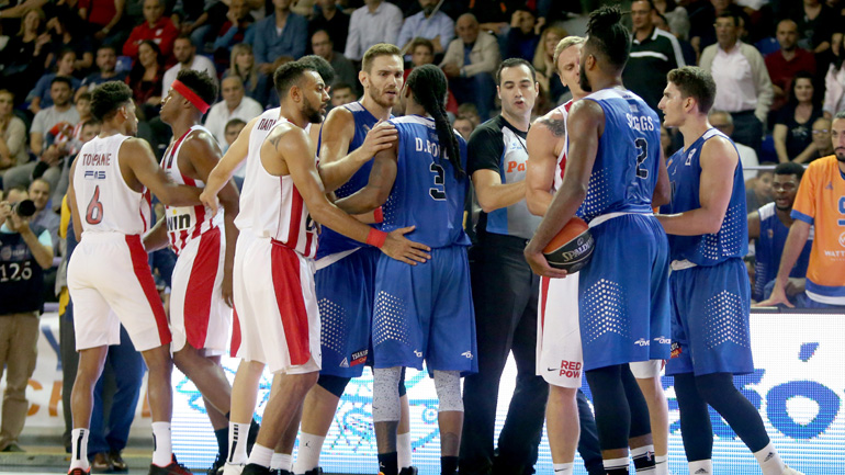 Ο Μπολντς έστησε… αυτί στο «συμβούλιο» του Ολυμπιακού