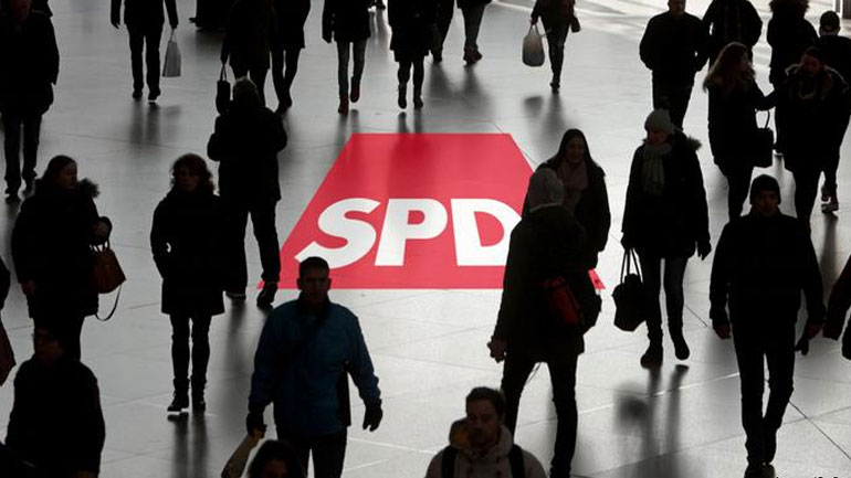 DW: Ακτινογραφώντας την ελεύθερη πτώση των Σοσιαλδημοκρατών