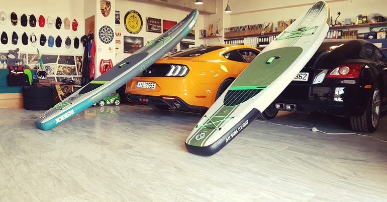 Η πολυτέλεια με την φουσκωτή σανίδα είναι πως μπορείς να την μεταφέρεις εύκολα παντού και με οποιοδήποτε αυτοκίνητο