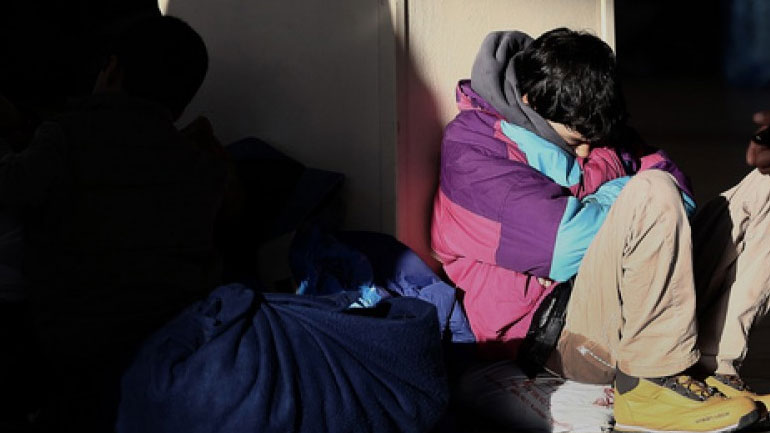 Γιατροί του κόσμου: Όλο και περισσότεροι ανήλικοι στη Γαλλία υποφέρουν από έλλειψη φροντίδας