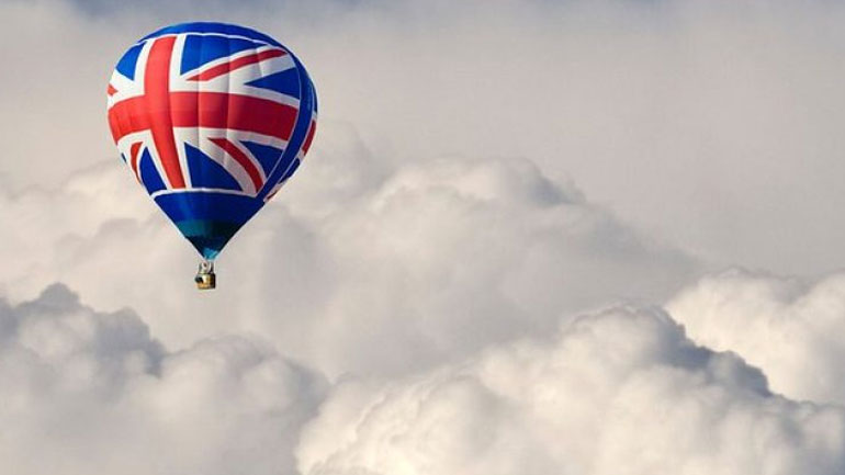 Τουσκ: Το «διαζύγιο» με τη Βρετανία πιο πιθανό από ποτέ