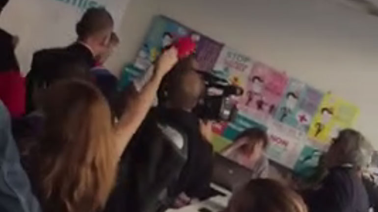 Έρευνα στα γραφεία του κόμματος και στην κατοικία του Ζαν-Λικ Μελανσόν