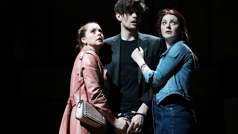 «Η όπερα του ζητιάνου» σε σκηνοθεσία Ρ. Κάρσεν στο Μέγαρο Μουσικής Αθηνών