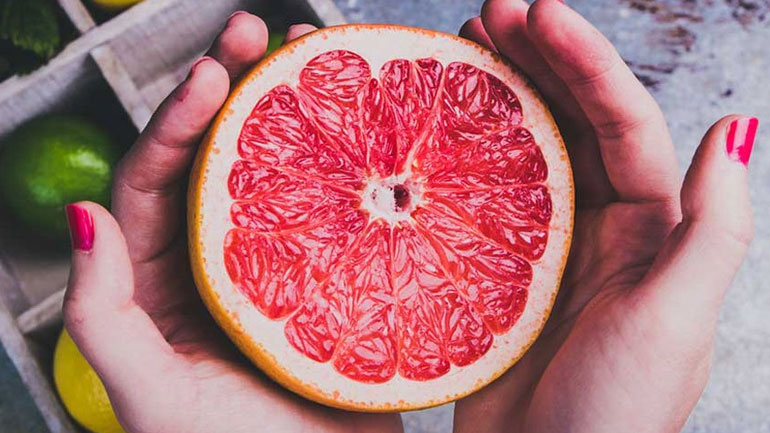 Ποια είναι η σωστή ποσότητα φρούτων που πρέπει να καταναλώνετε καθημερινά;