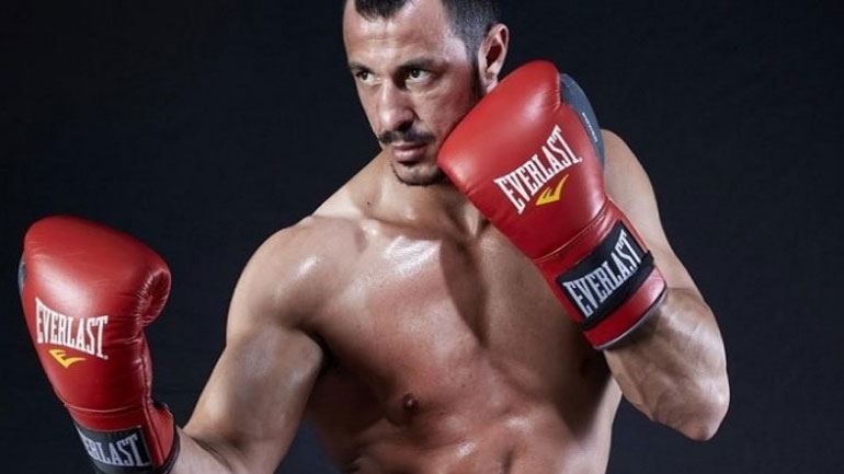 Eπιστρέφει στο ρινγκ ο Τάσος Μπερδέσης