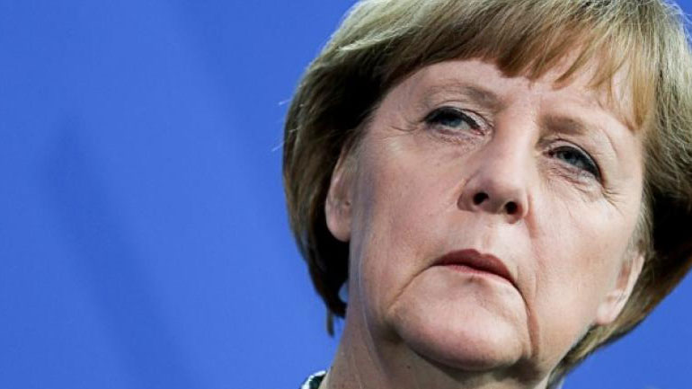 Brexit: Η Μέρκελ αποφασισμένη να προχωρήσει με ή χωρίς συμφωνία