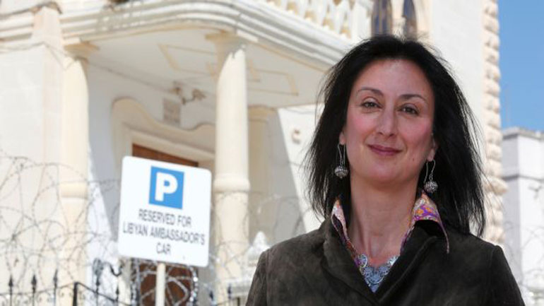 ΕΣΗΕΑ: Σιωπηρή διαμαρτυρία στις Βρυξέλλες για τον έναν χρόνο από τη δολοφονία της Μαλτέζας δημοσιογράφου