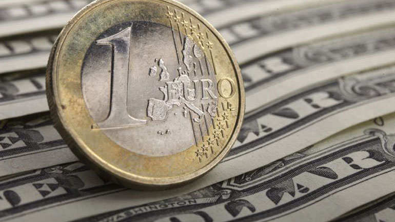 Το ευρώ υποχωρεί 0,34%, στα 1,1533 δολάρια
