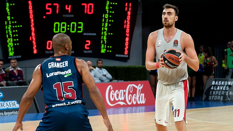 Μιλουτίνοφ: «Θέλουμε να επιστρέψουμε στη Βιτόρια»