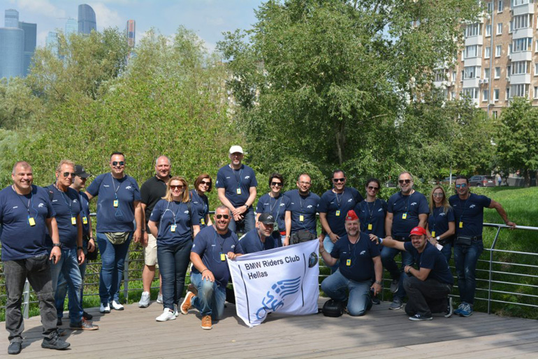 Αναμνηστική φωτογραφία του BMW Riders Club, ένα από τα πιο δραστήρια στην Ελλάδα...