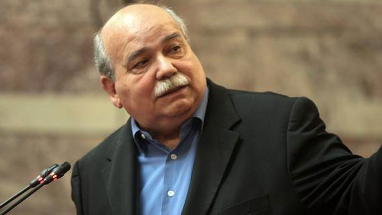 Ο Νίκος Βούτσης διαψεύδει δημοσίευμα για τα μυστικά κονδύλια