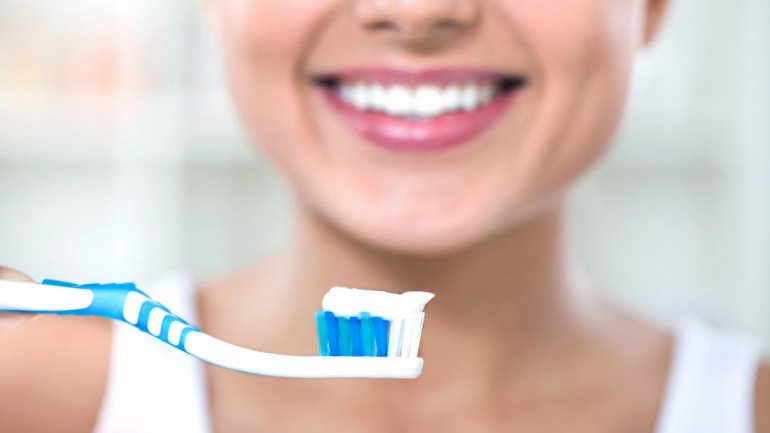 Ανοσολογικοί παράγοντες συνδέονται με τη φλεγμονή των ούλων