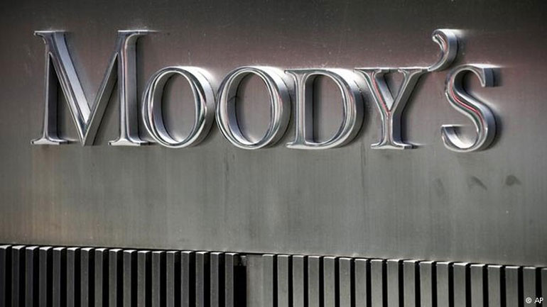 Ο οίκος Moody’s υποβάθμισε την Ιταλία