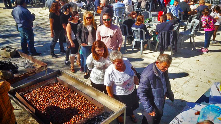 Γιορτή «τσίπουρου και κάστανου» στην Καστανιά της Κοιλάδας του Αχελώου