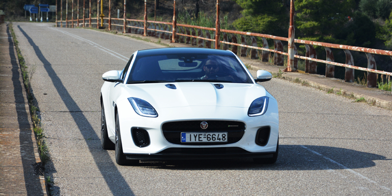 Είναι ξεχωριστή και το δείχνει...