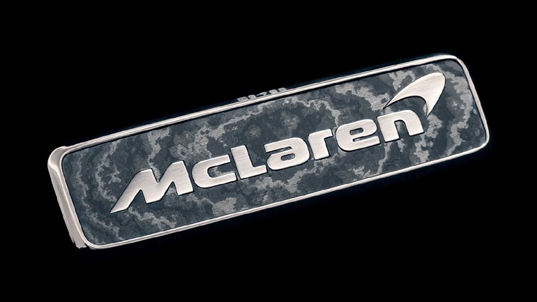 Από carbon και χρυσό το σήμα της McLaren Speedtail
