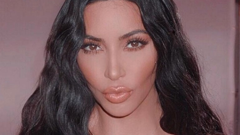 Η Kim Kardashian κυκλοφορεί τη Flashing Lights collection με αφορμή τα γενέθλιά της!