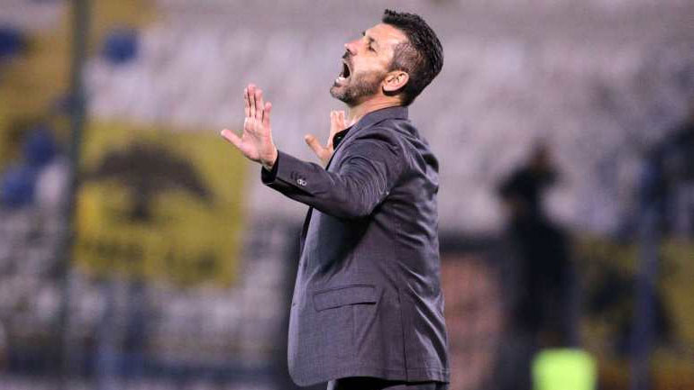 Ουζουνίδης για την αφαίρεση βαθμών από την ΑΕΚ: «Γελοίες αυτές οι αποφάσεις, ας μας σκοτώσουν κιόλας»