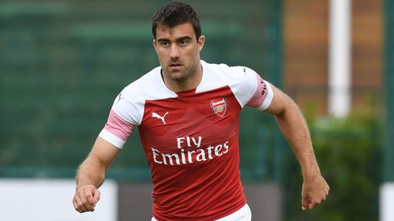 Άρσεναλ: Ο Παπασταθόπουλος ξεπέρασε τον τραυματισμό του